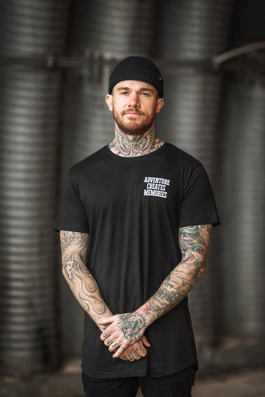 T-SHIRT LONG TEE "ADVENTURE CREATES MEMORIES"