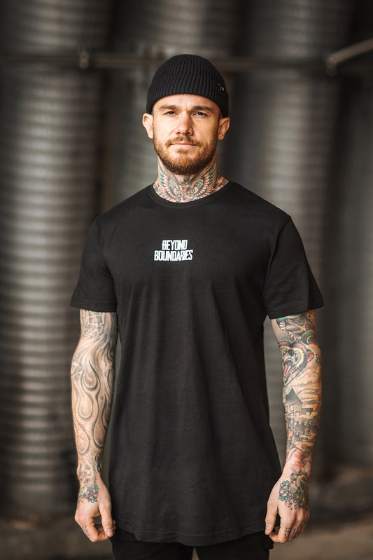 T-SHIRT LONG TEE "BEYOND BOUNDARIES"